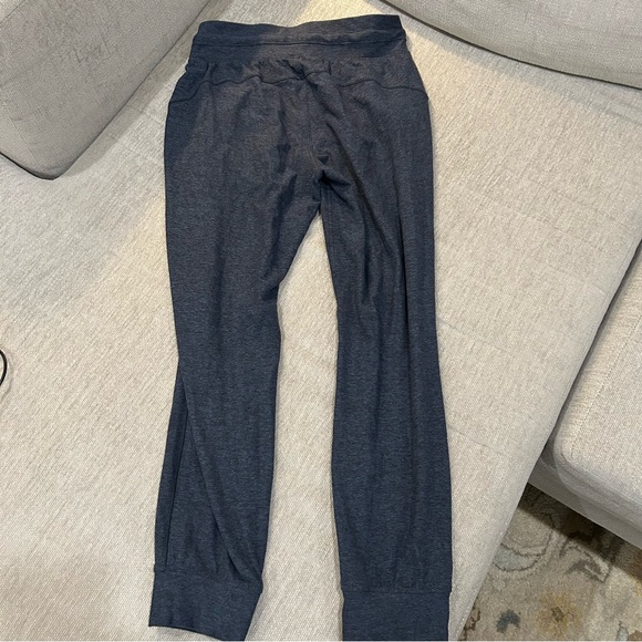 Lululemon Ready to Rulu Women’s Joggers In Heathered Navy like new - Picture 8 of 9